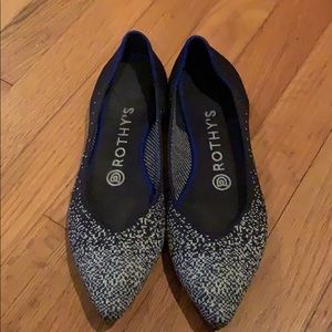 Rothy’s point flats size 7 black with silver tip